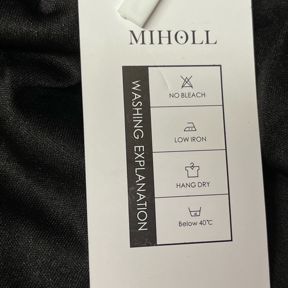 MIHOLL Lace Off The Shoulder Top - Picture 8 of 8